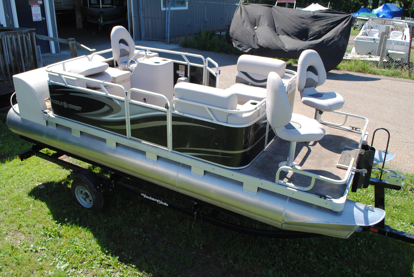 2018 16' PADDLE QWEST