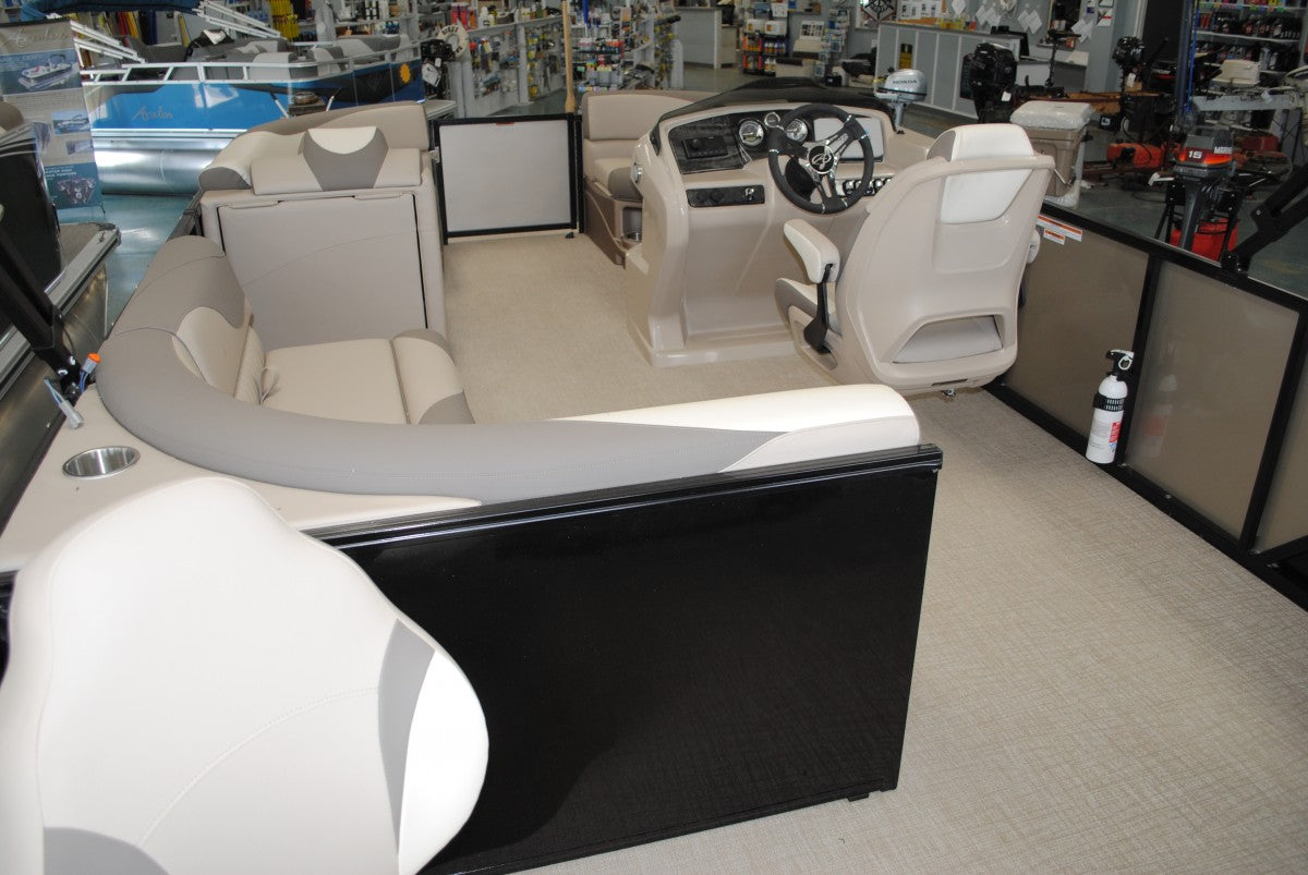 2023 21′ AVALON LSZ REAR FISH PONTOON