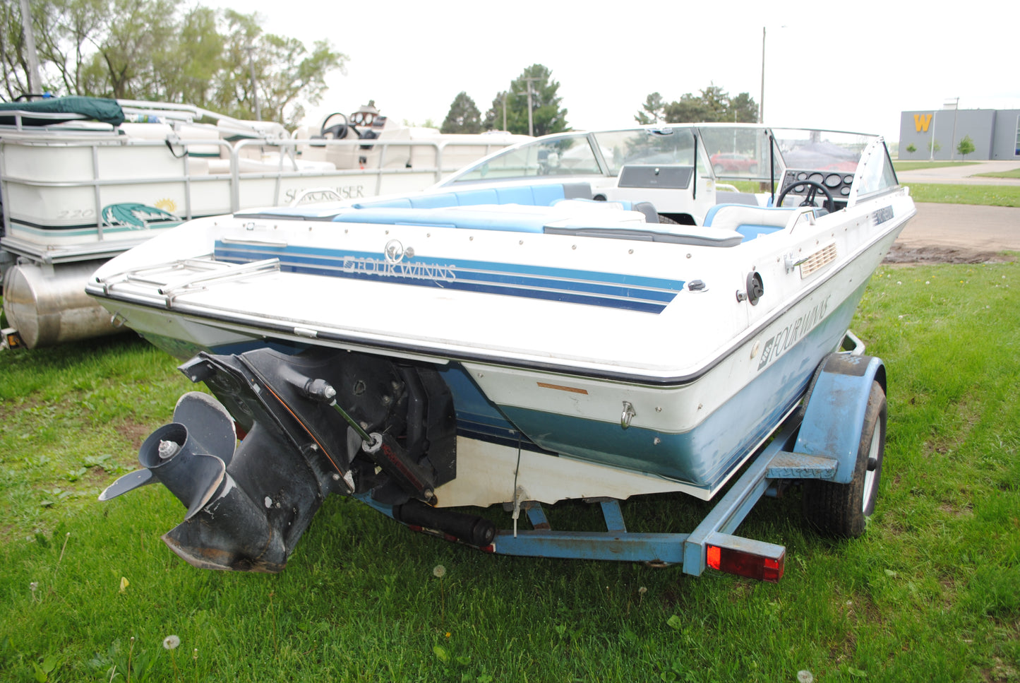 1989 19' FOUR WINNS FREEDOM 190