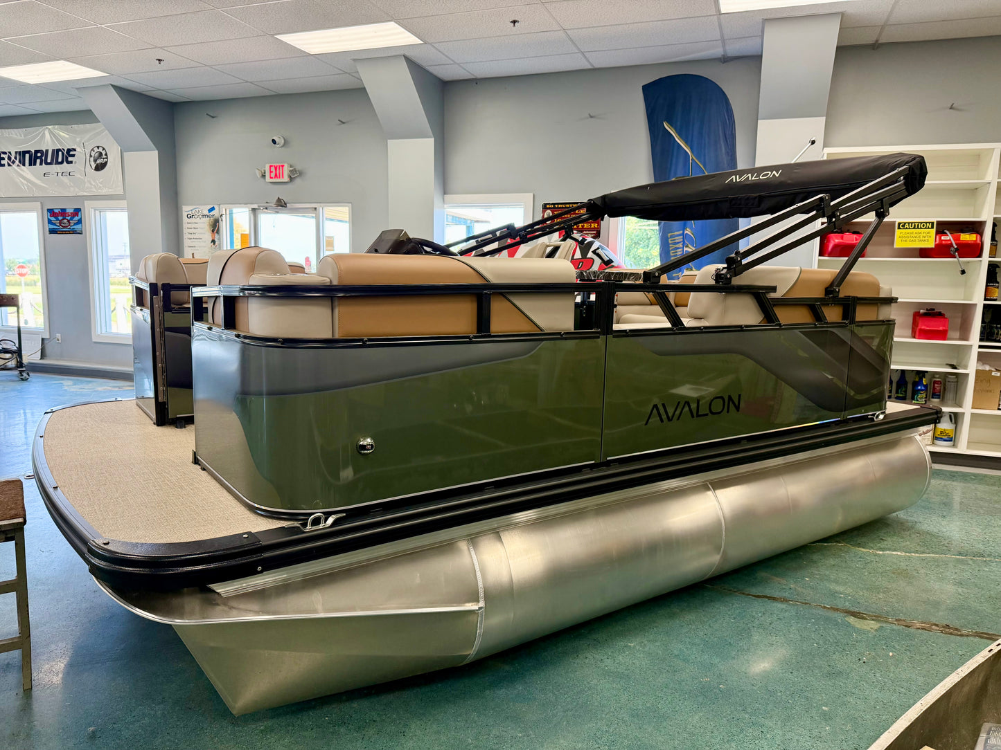 2025 17' AVALON VENTURE CRUISE PONTOON