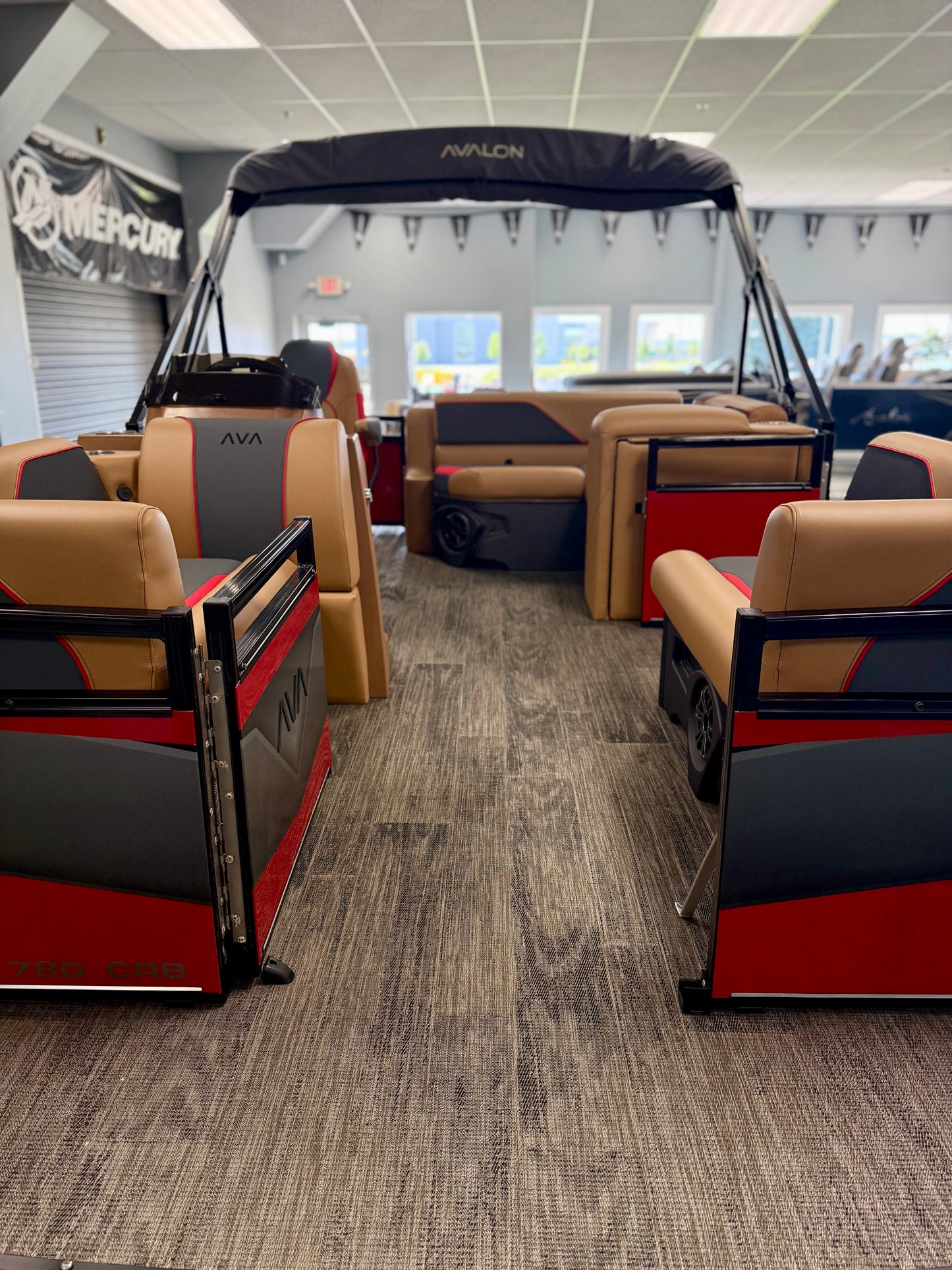 2025 17' AVALON VENTURE CRUISE REAR BENCH PONTOON