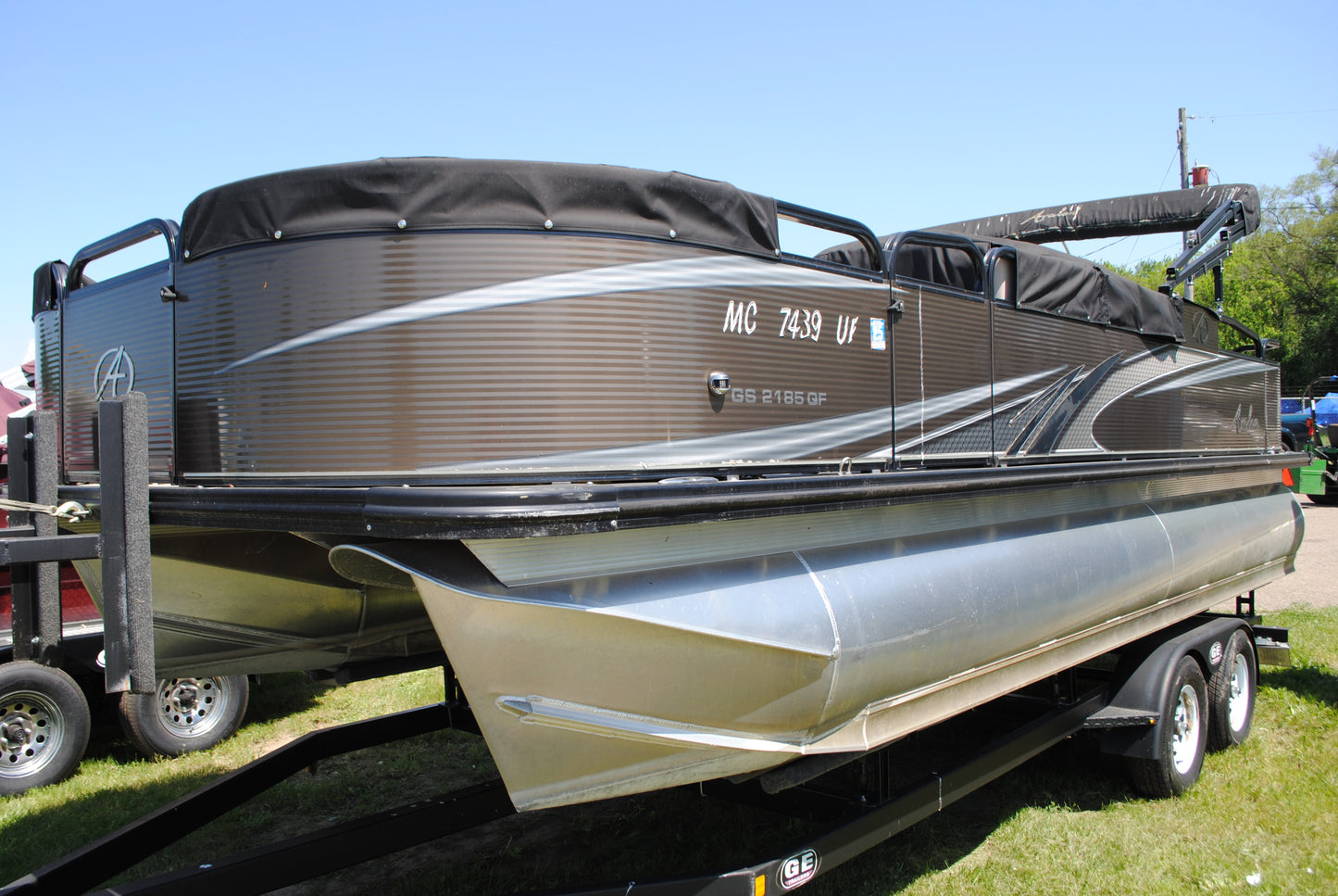 2019 21' AVALON GSQF
