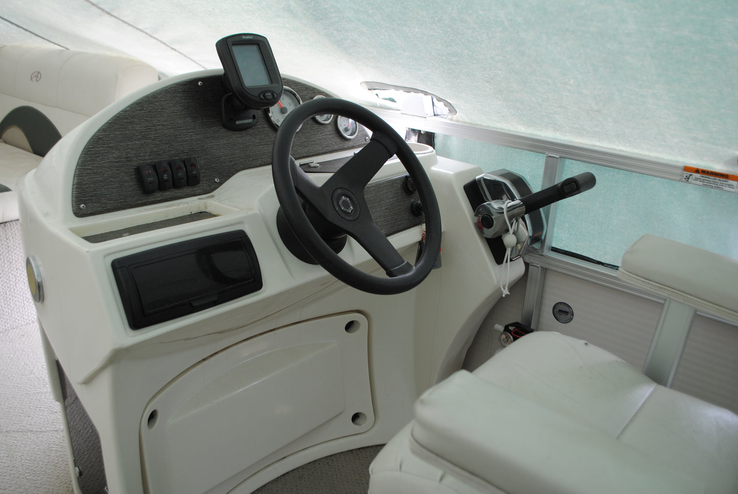 2008 18' AVALON CATALINA RE