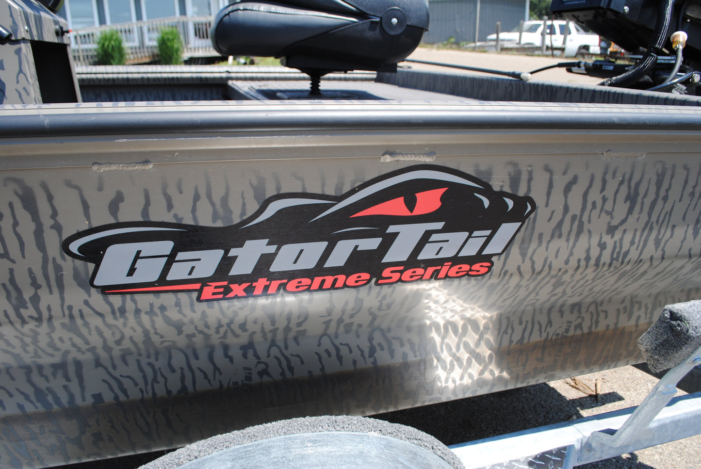 2023 18' GATOR-TAIL CENTER CONSOLE