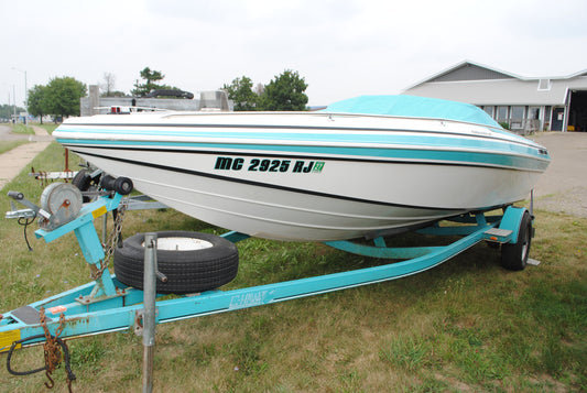 1992 21' CHECKMATE PERSUADER 218 BR