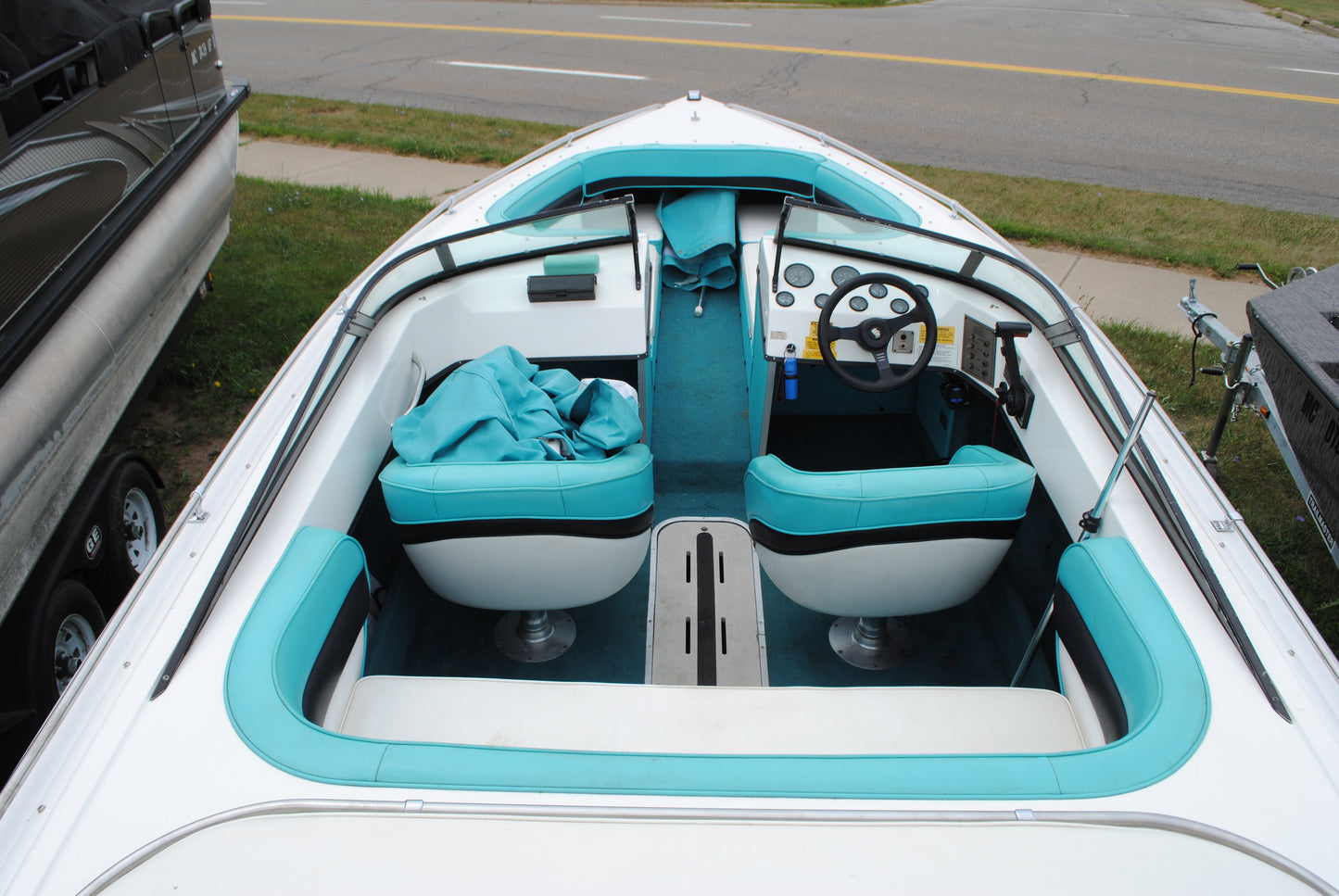 1992 21' CHECKMATE PERSUADER 218 BR